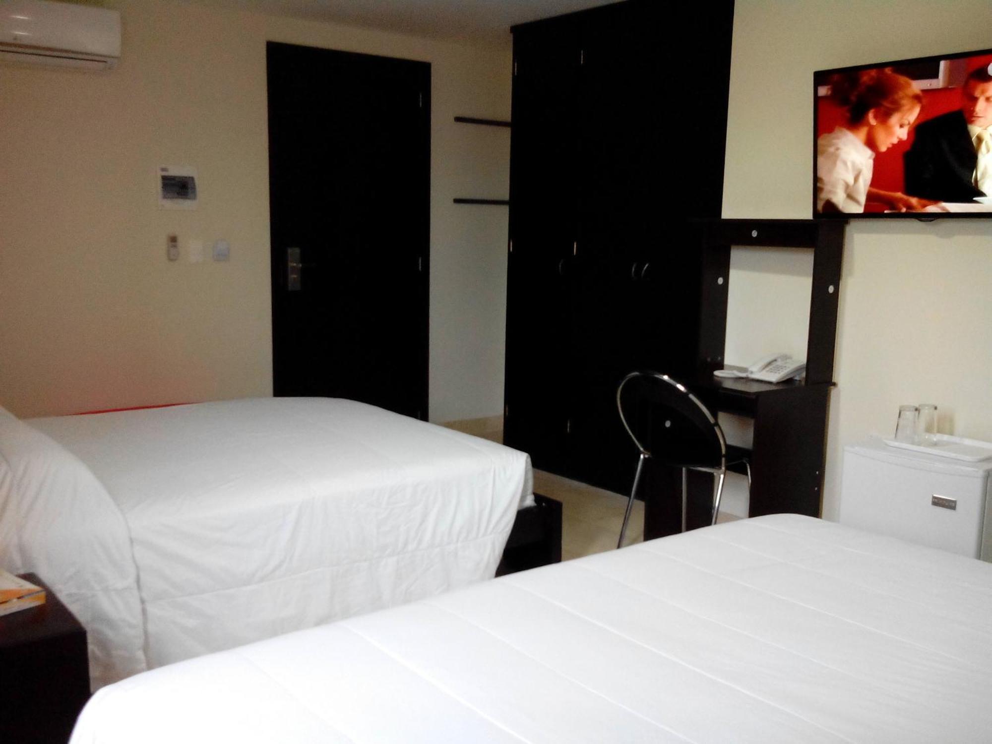 Hotel Suite Continental バランキージャ エクステリア 写真
