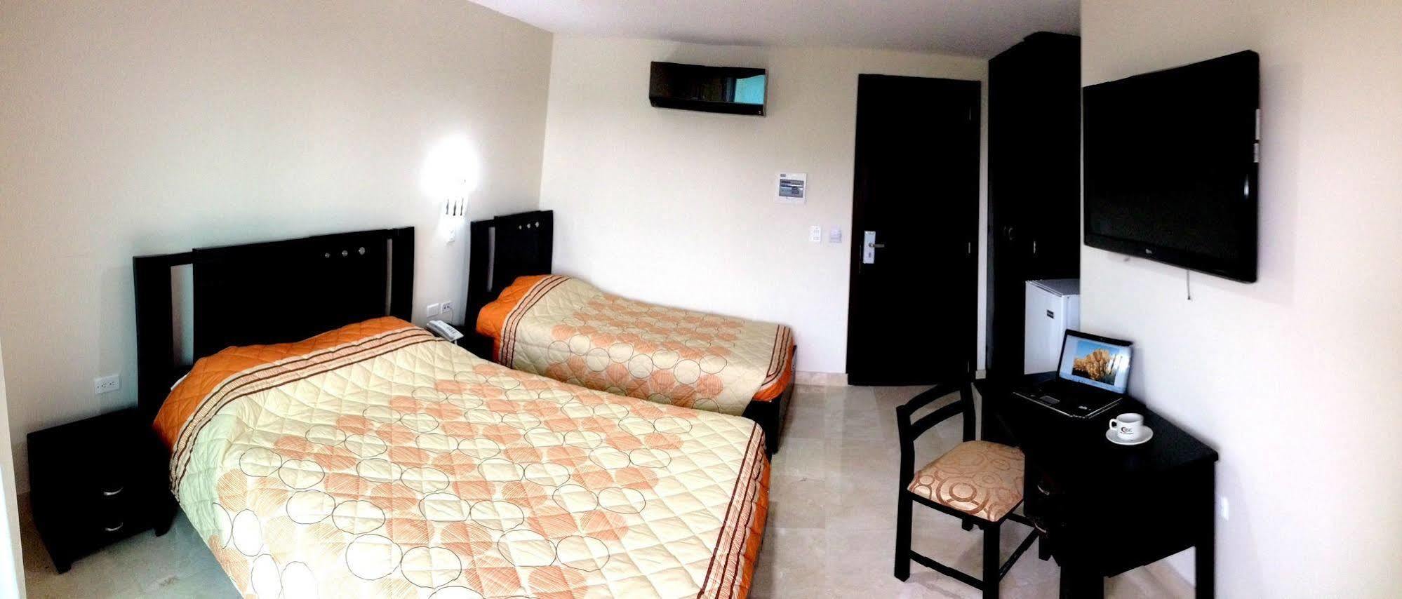 Hotel Suite Continental バランキージャ エクステリア 写真